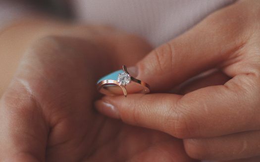 how-to-sell-a-diamond-ring